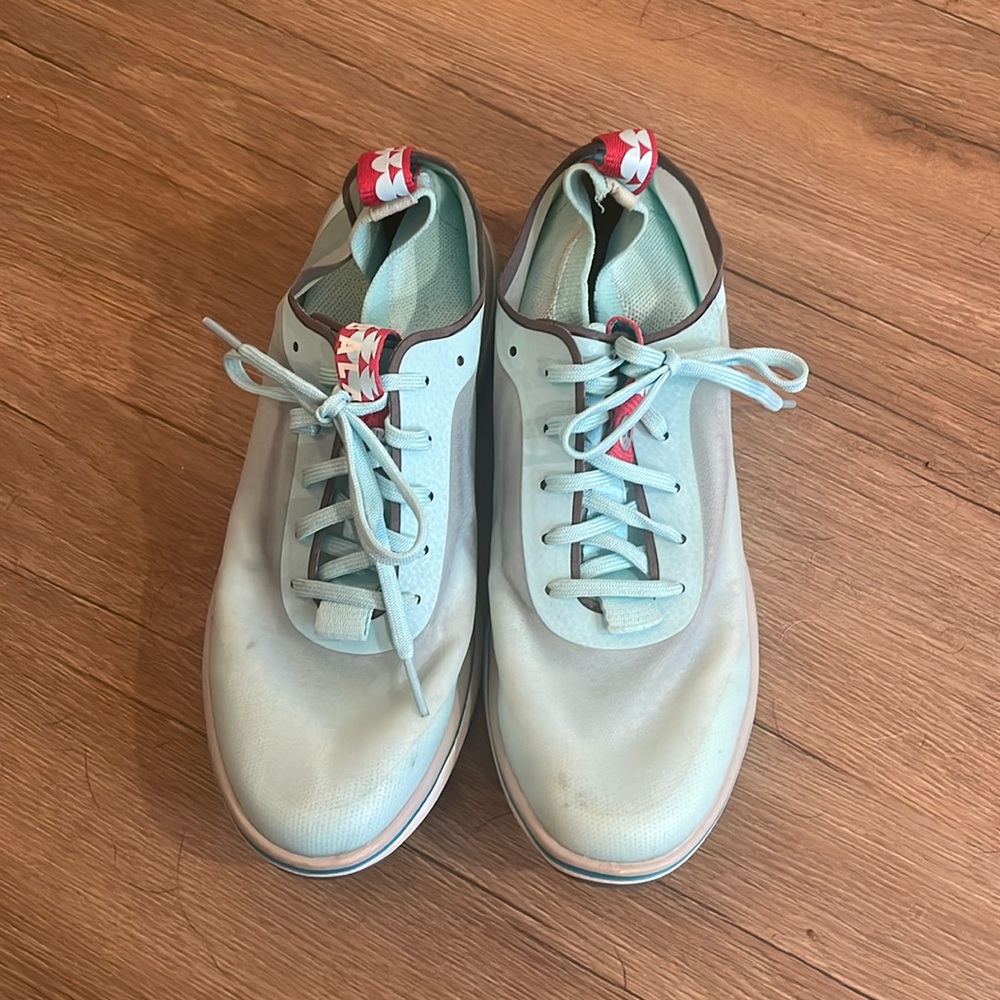 BALA 12 Hight Performance Footwear Heathcare Shoes - Women's 7.5